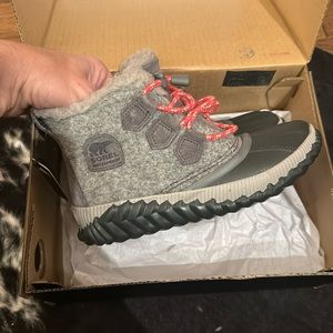 Sorel Youth Out N About Plus Size 2